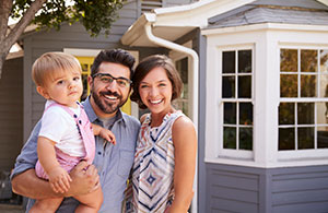 ai_whatserviceneed2 Family smiling